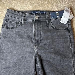 HOLLISTER High-Rise Flare Black Pants